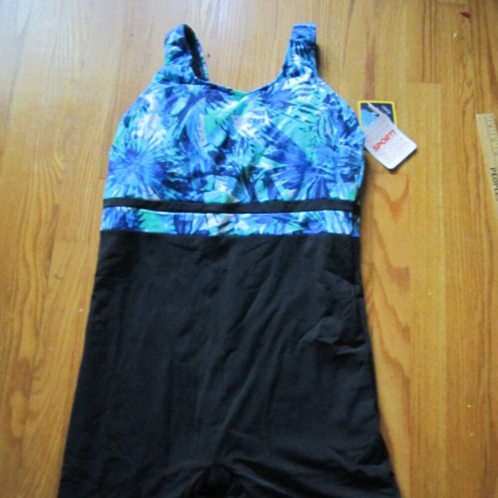 NWT SPORTI CHLORINE RESISTANT  BOY LEG SWIMSUIT - SIZE 16
